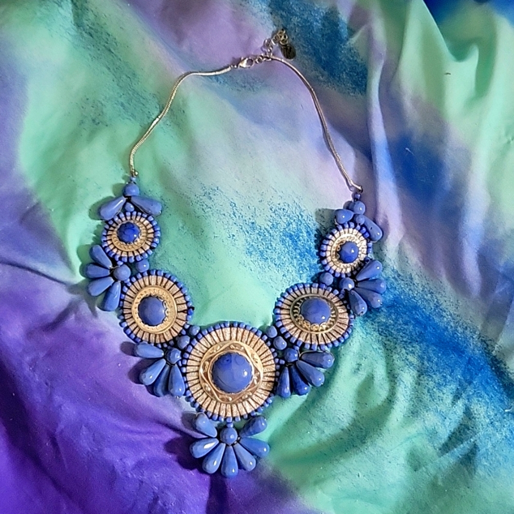 ZAD Periwinkle Bead Medallion Bib Statement Necklace 💙